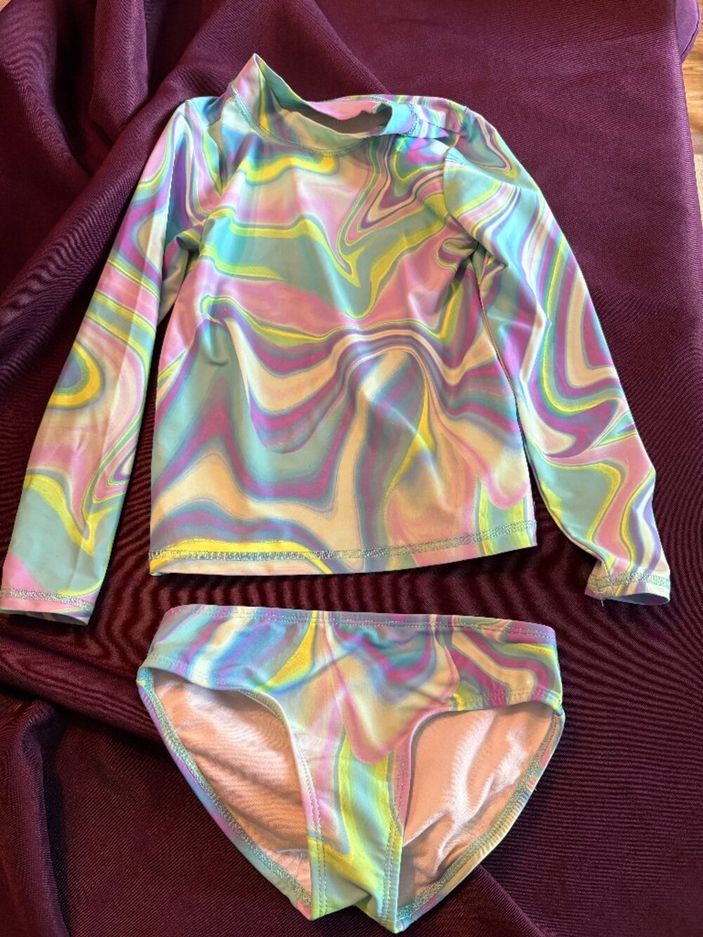 The Children’s Place Girls 2 Piece Rash Guard Swimsuit Size 5-6 Pastel Swirl